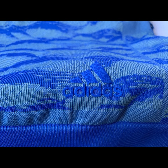 Adidas women’s workout top For the Oceans. Size M - Picture 4 of 7